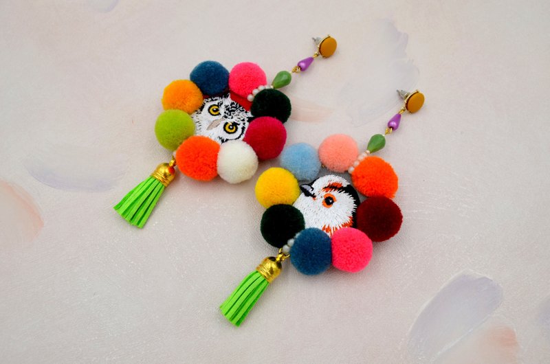 TIMBEE LO 小鸟 猫头鹰 刺绣毛球丝带流苏耳环 - 耳环/耳夹 - 其他材质 多色