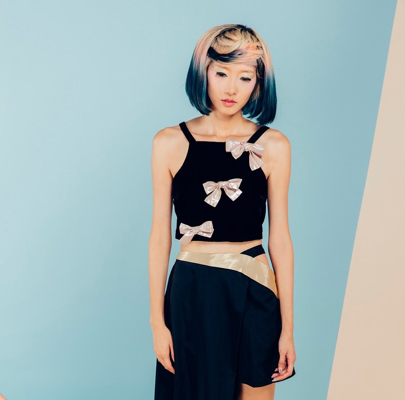 moi non plus 蝴蝶结礼物短版上衣 - 黑 - 女装上衣 - 聚酯纤维 黑色