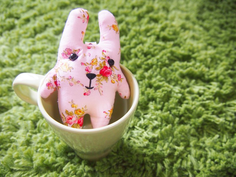 +乡村玫瑰+兔儿钥匙圈/包包吊饰 - 吊饰 - 棉．麻 粉红色