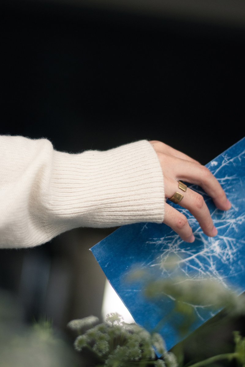 小室 | 黄铜开口戒 - 戒指 - 铜/黄铜 