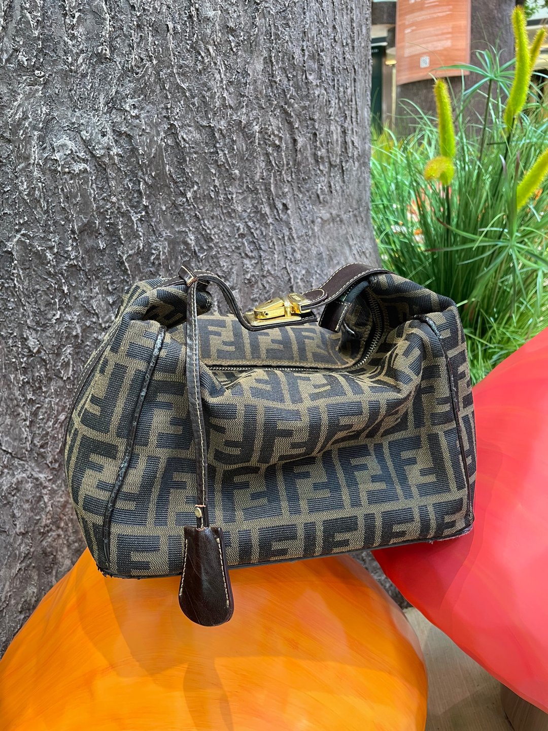 Fendi 芬迪 棕黑老花饭盒包 - 手拿包 - 尼龙 咖啡色