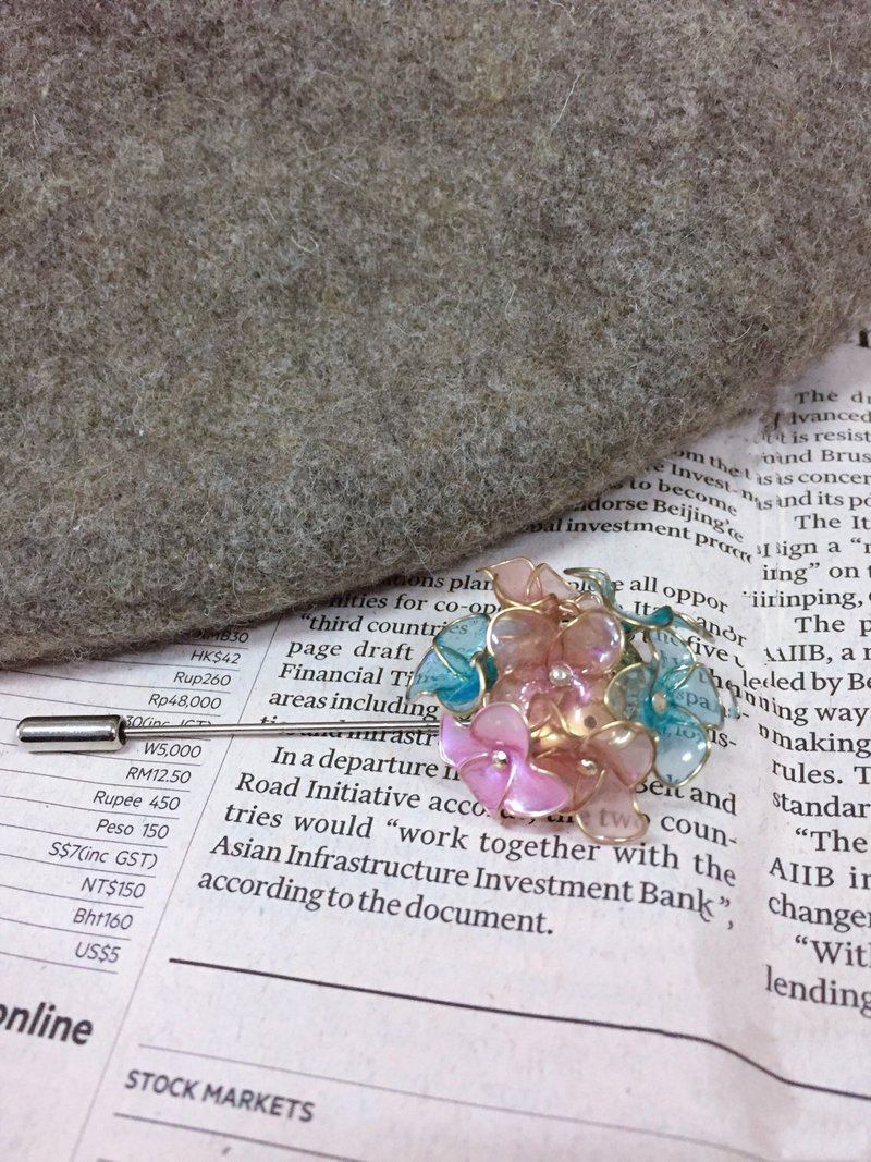 十字花 树脂胸针 别针 - 胸针 - 树脂 粉红色