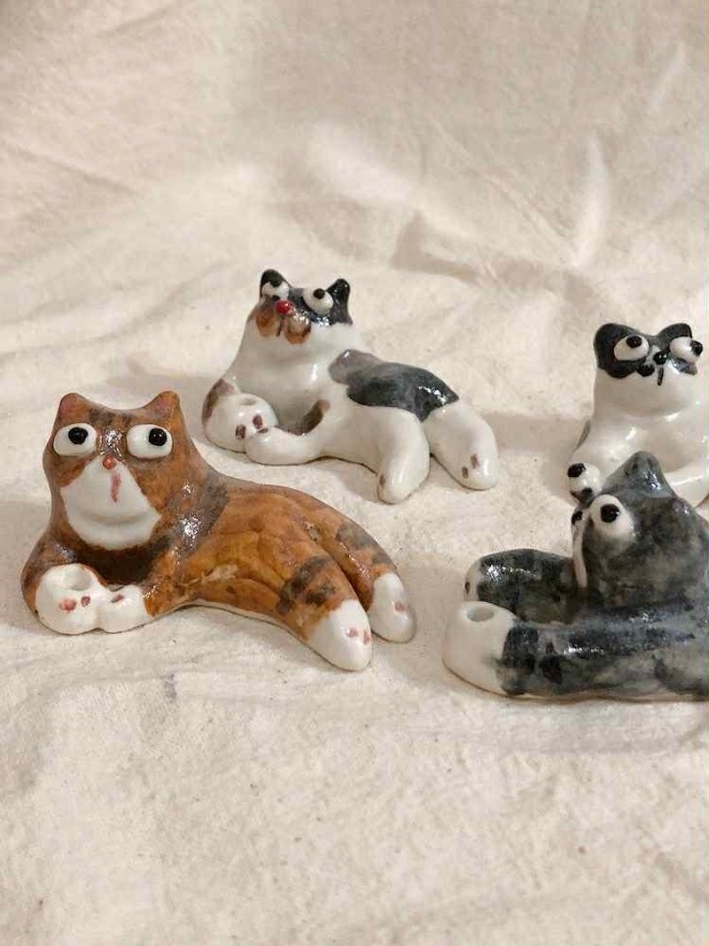 小猫陶瓷摆饰 手捏质感 疗愈动物小物 送礼推荐 线香 干燥花 - 玩偶/公仔 - 瓷 白色