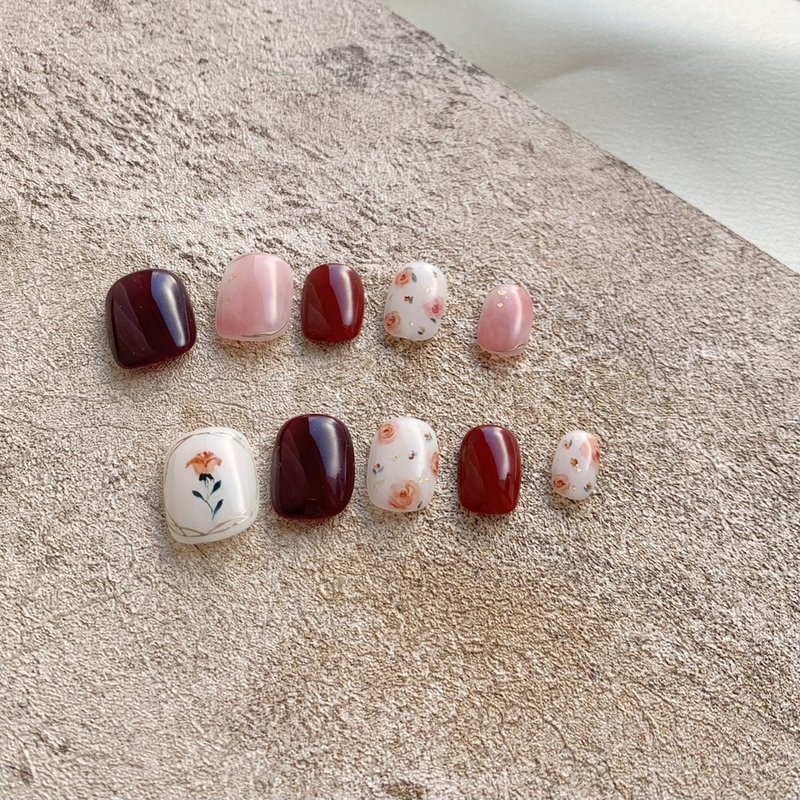 Light you up 法式玫瑰指甲贴片/穿戴甲/订制美甲贴片 NA 60 - 指甲油/指甲贴 - 其他材质 红色