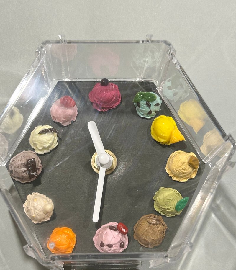 冰钟 - 时钟/闹钟 - 粘土 黑色