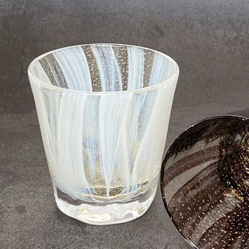金箔岩石玻璃白溪/现代白色和金色岩石玻璃 - 茶具/茶杯 - 玻璃 