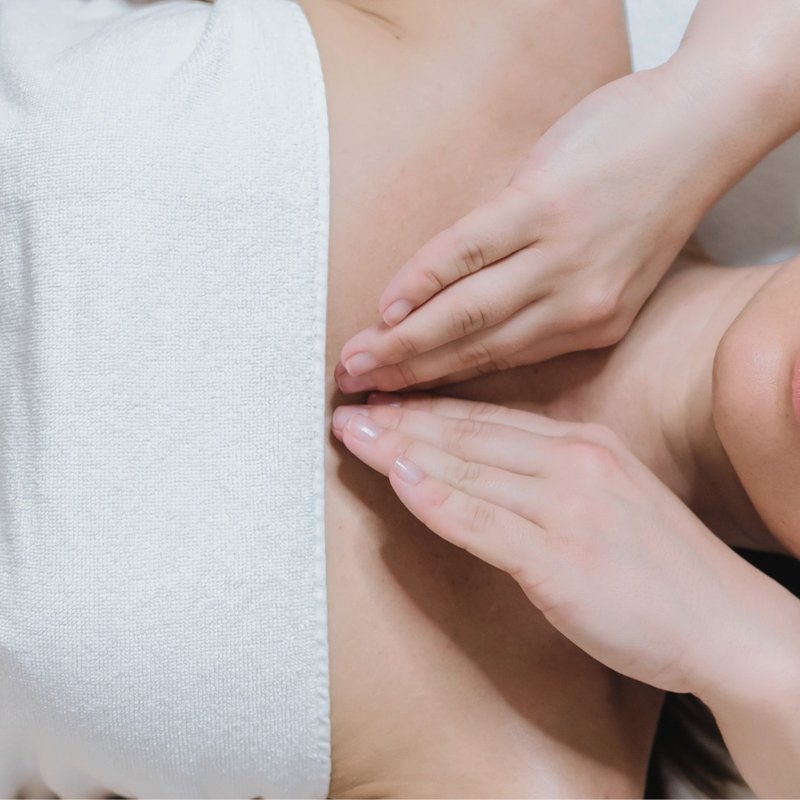 嫁衣胸前护理|女士适用|高雄SPA|高雄美容 - 蜡烛/香氛 - 其他材质 