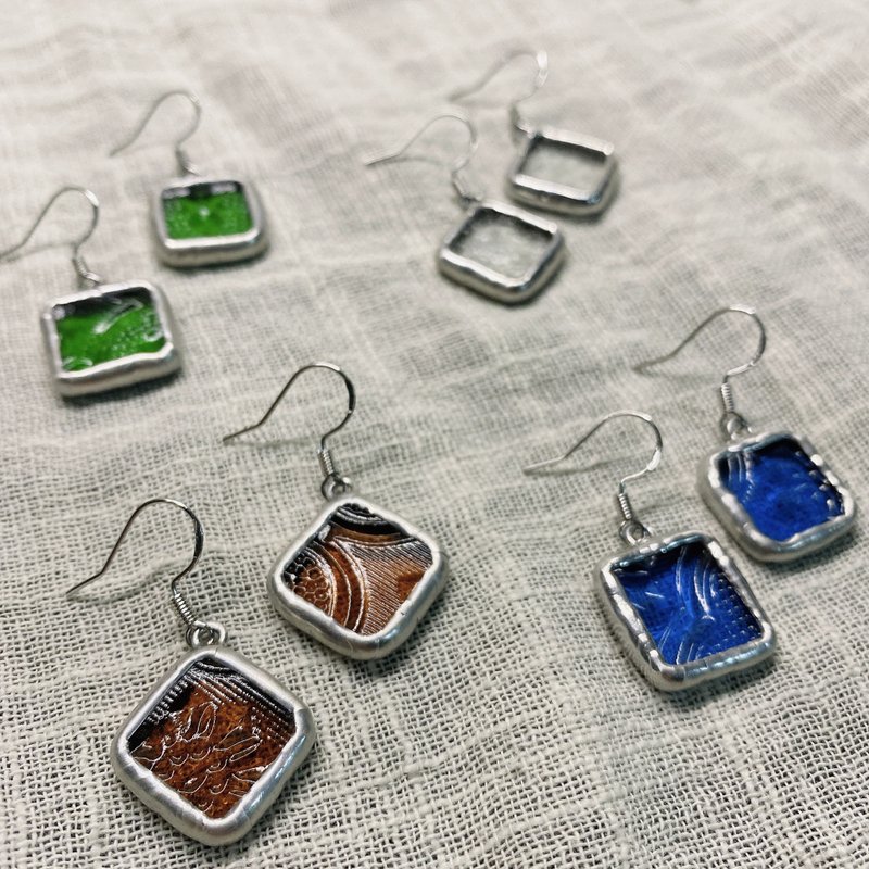 方der l 镶嵌玻璃耳环 - 耳环/耳夹 - 玻璃 多色