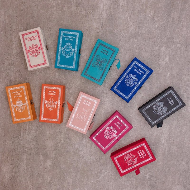 天然草本香氛 尼泊尔Stupa 盒装线香 - All-in-1 全体验套装 - 香薰/精油/线香 - 浓缩/萃取物 卡其色