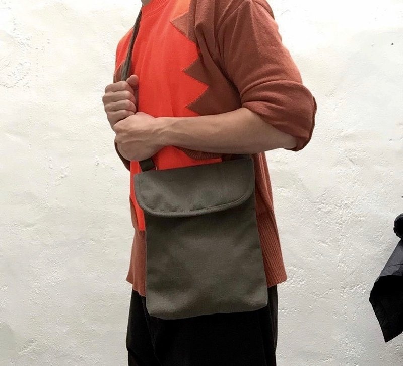 Felipe daily shoulder bag 每日随身背袋 - 侧背包/斜挎包 - 棉．麻 