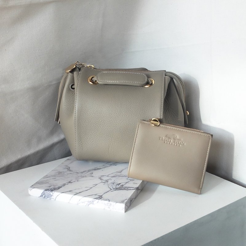 LUCKY BAG- CUDDLE LEATHER BAG AND PEONY SHORT LEATHER WALLET - 手提包/手提袋 - 真皮 多色