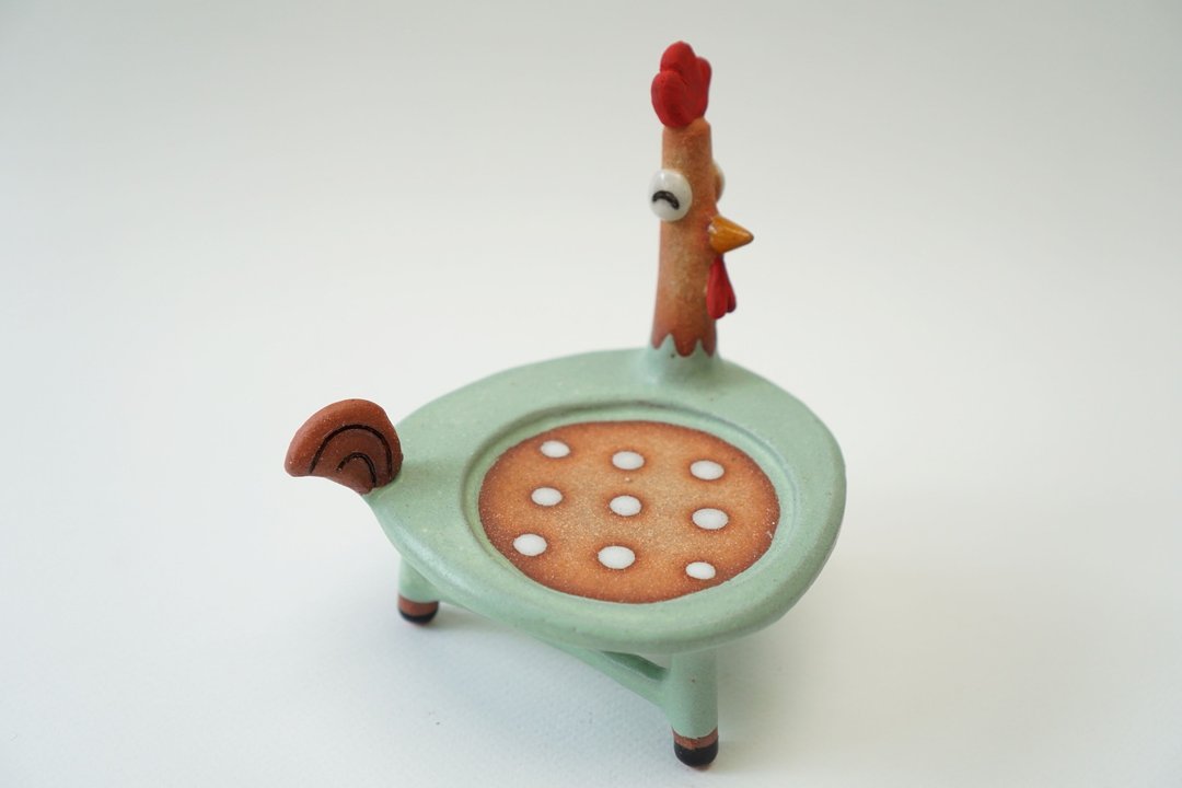 Chicken chair,Plant pot plate handmade ceramic  - 花瓶/陶器 - 陶 蓝色