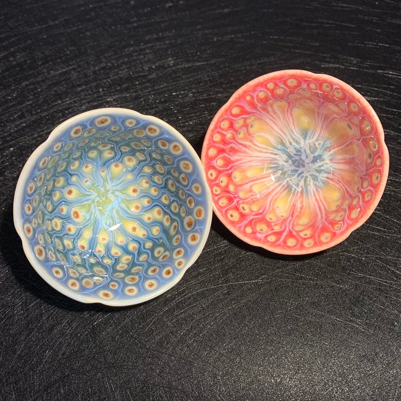 孔雀开屏 品茗对杯 / 满杯80ml / 邱毓宁 / P009 - 茶具/茶杯 - 瓷 多色