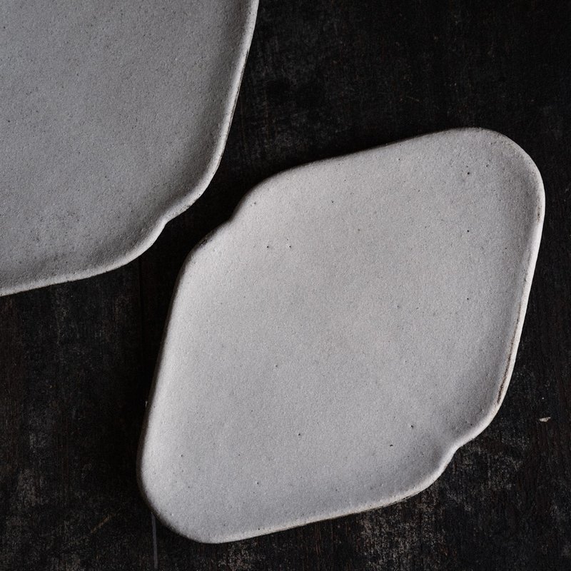 苞形豆皿  踏雪 - 盘子/餐盘/盘架 - 陶 