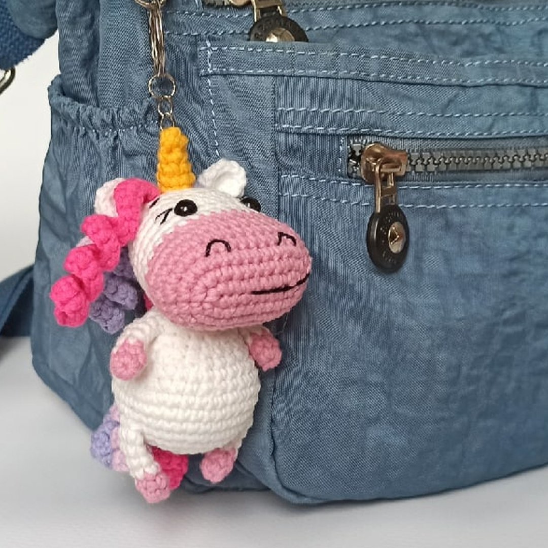 Unicorn key ring, Plush keychain, kawaii, Car accessories for women - 钥匙链/钥匙包 - 棉 白色