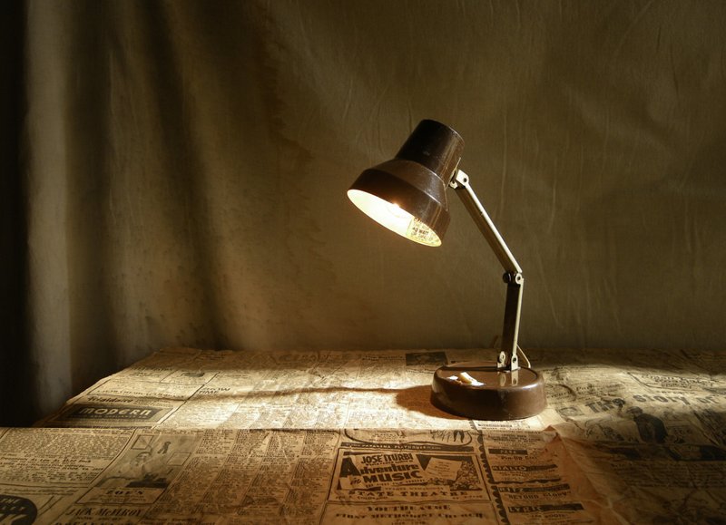 【老时光 OLD-TIME】早期台湾制关节折叠桌灯 - 灯具/灯饰 - 其他材质 多色