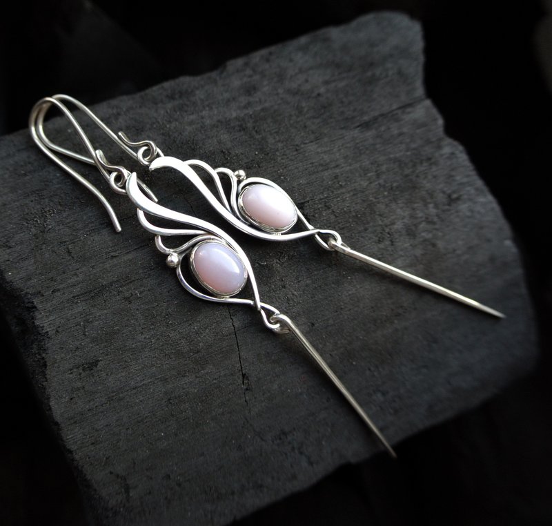 粉红色蛋白石耳环 Elven 耳环 绕线纯银耳环 - 耳环/耳夹 - 纯银 粉红色