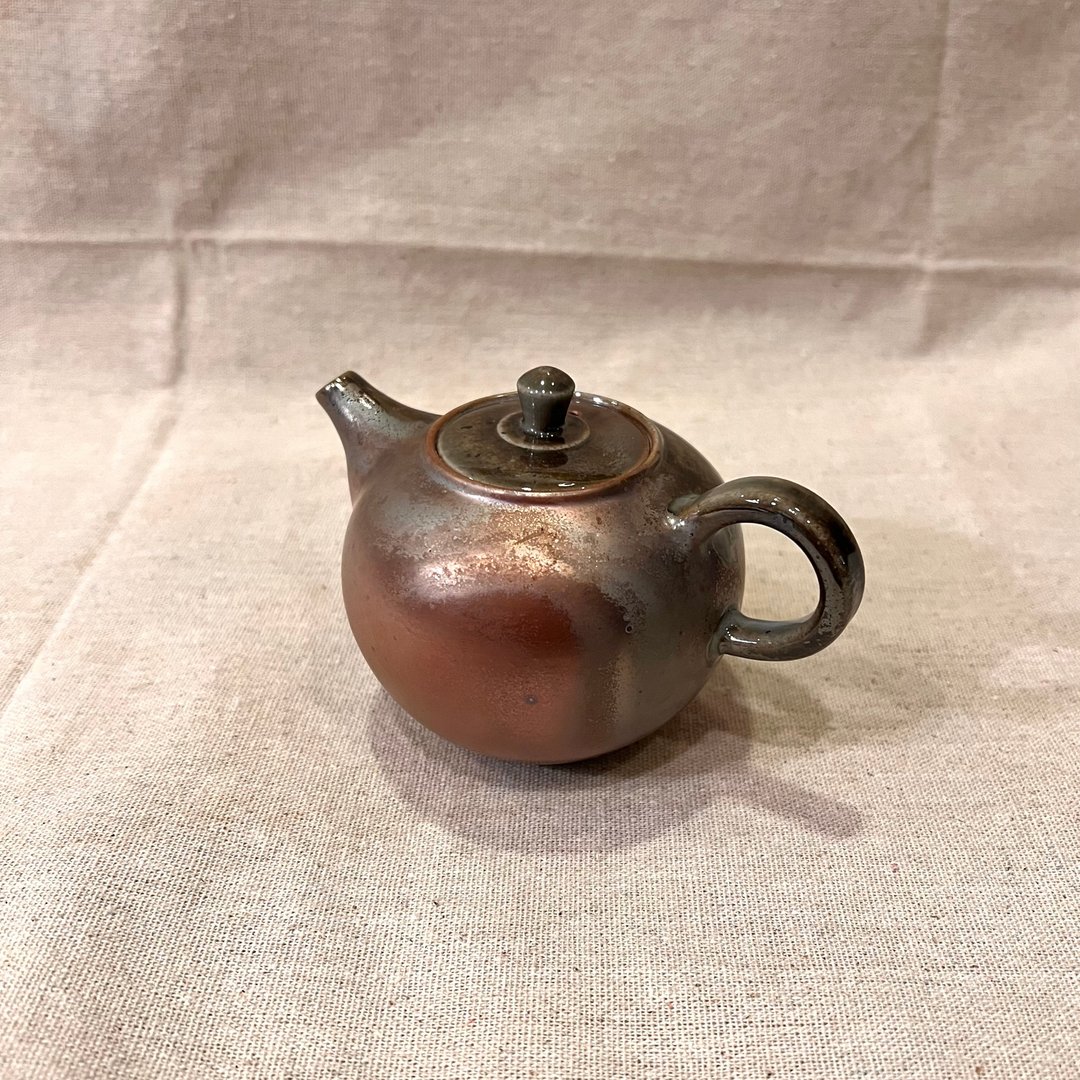 柴烧落灰紫红金彩内盖正把茶壶 / 柴烧茶具  / 小平凡手作 - 茶具/茶杯 - 陶 