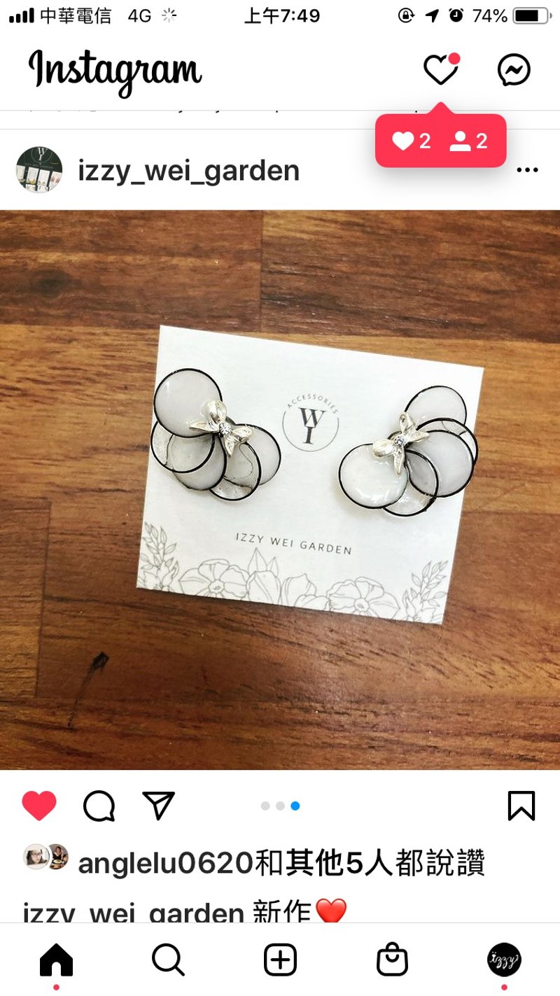 蝴蝶结半圆树酯耳环 - 耳环/耳夹 - 树脂 黑色