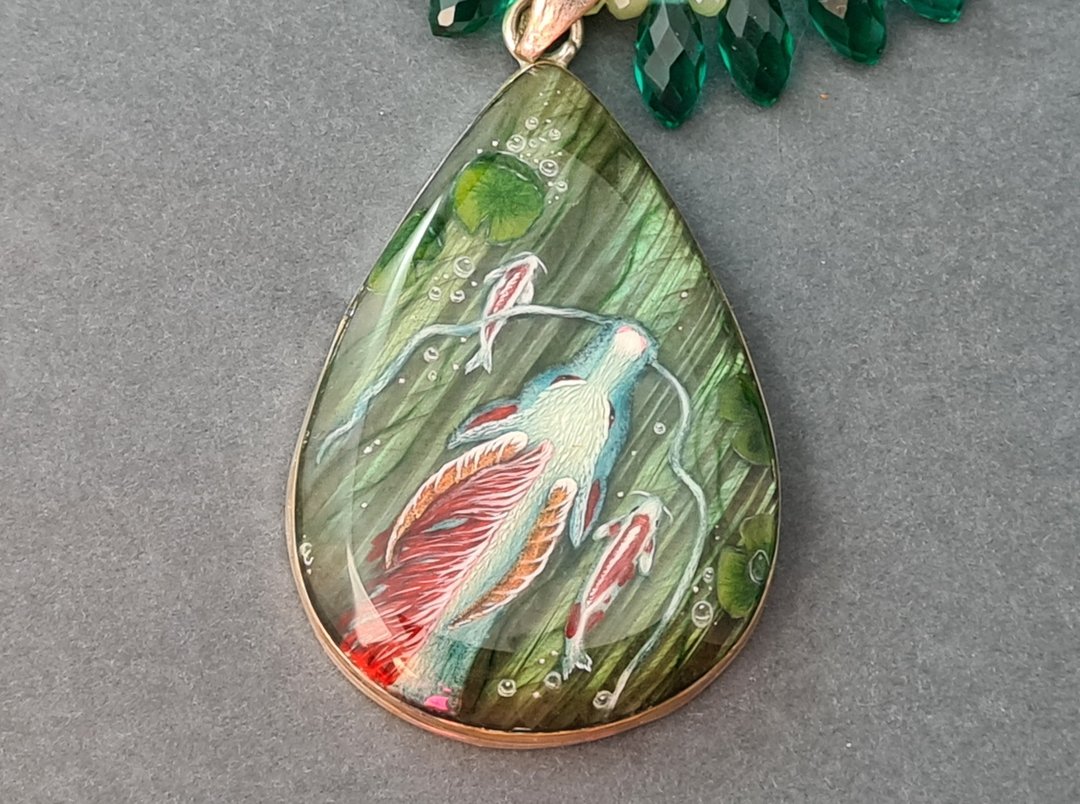 Dragon necklace with koi Miniature painting Labradorite pendant  Witchy necklace - 项链 - 石头 绿色