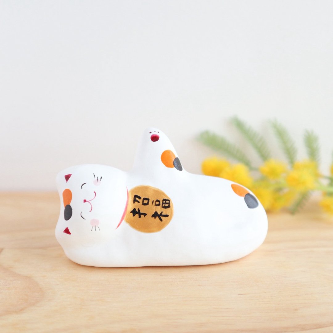 躺着的招财猫 三花猫 手绘 开运 桌上摆饰 公仔 - 摆饰 - 纸 