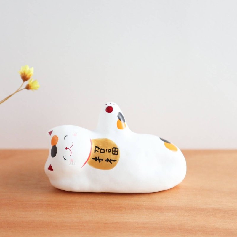 躺着的招财猫 三花猫 手绘 开运 桌上摆饰 公仔 - 摆饰 - 纸 