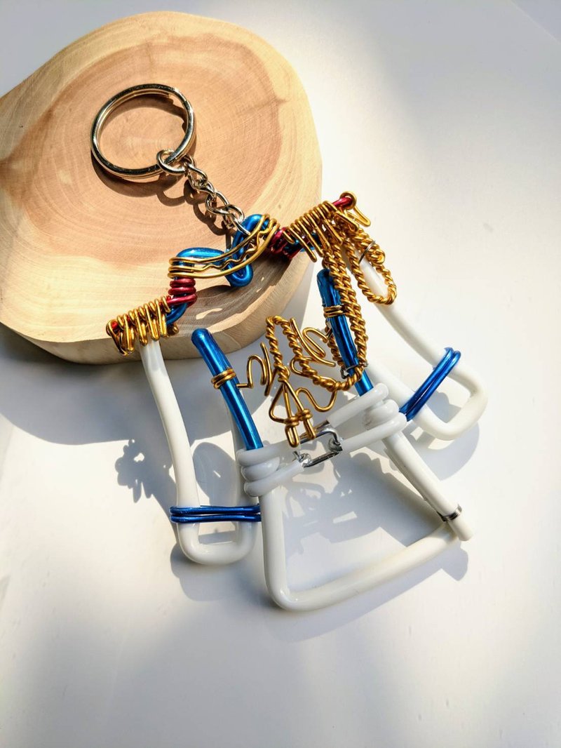 Wire lover 定制化、铝线创作、雄女乐仪队制服 - 钥匙链/钥匙包 - 铝合金 