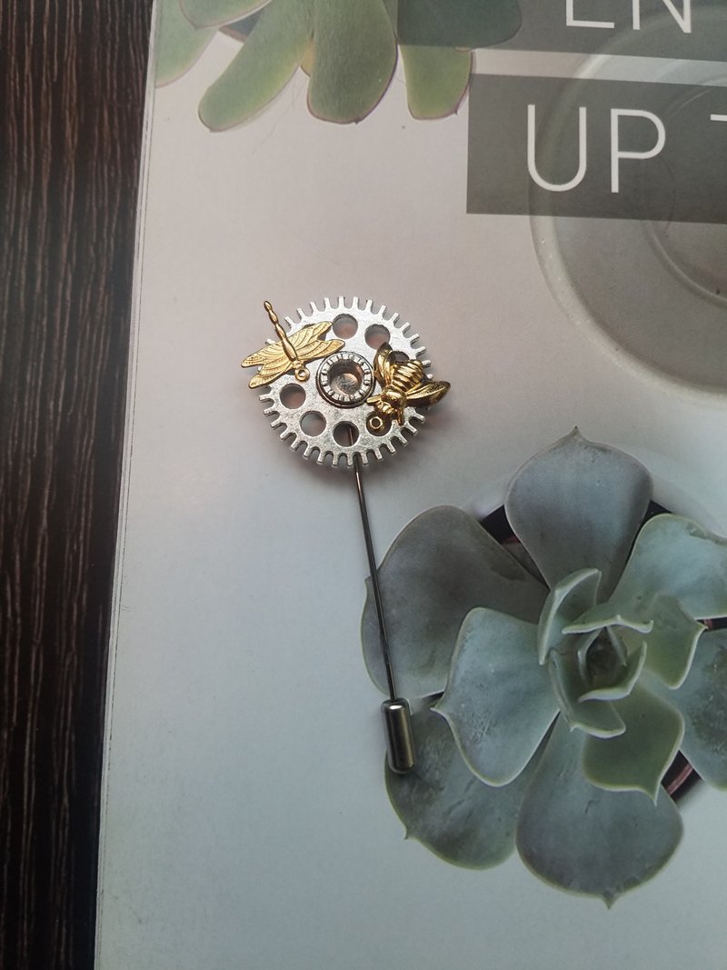 齿轮黄铜小动物胸针蒸气庞克元素胸花 - 胸针 - 其他金属 黄色