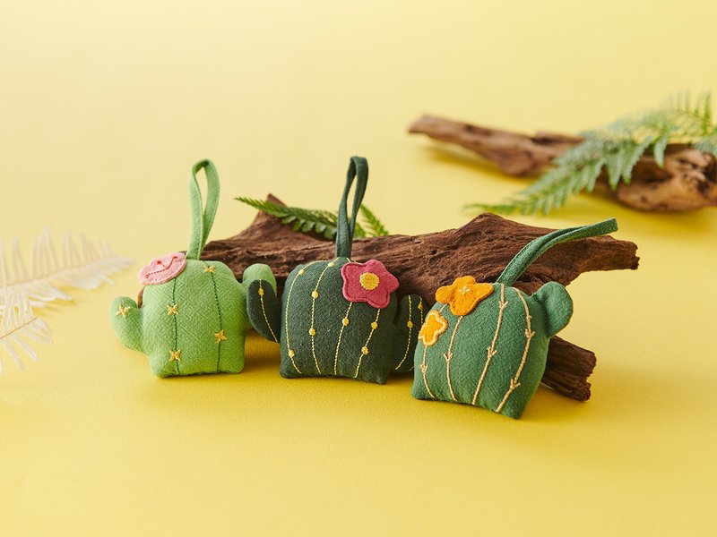 手工纯棉仙人掌吊饰 - 吊饰 - 棉．麻 绿色