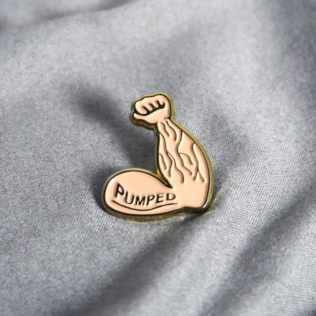 Pumped Enamel Pin – 献给攀岩与抱石爱好者的礼物 – 攀岩针 – 등반 クライミング - 徽章/别针 - 其他金属 多色