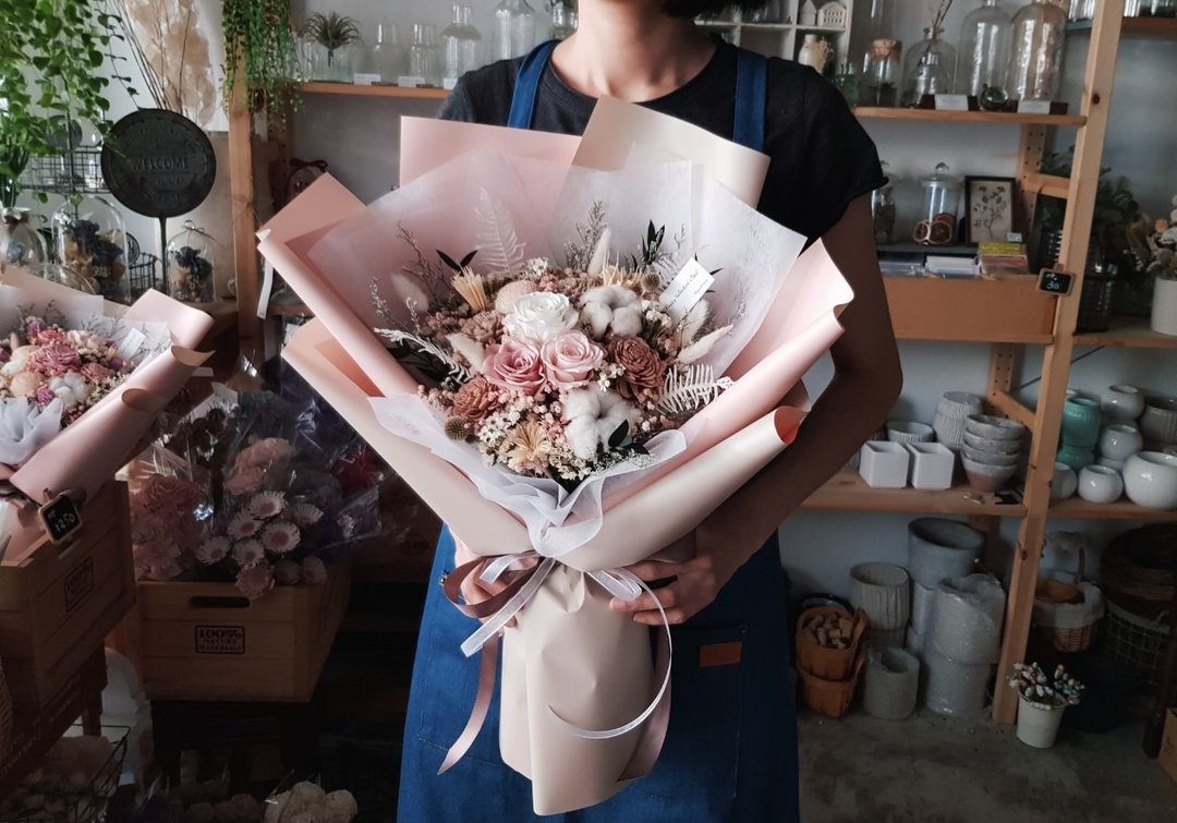 永生花+干燥花│雾粉玫瑰花束│欢迎自取│万用祝贺花礼 - 干燥花/捧花 - 植物．花 粉红色