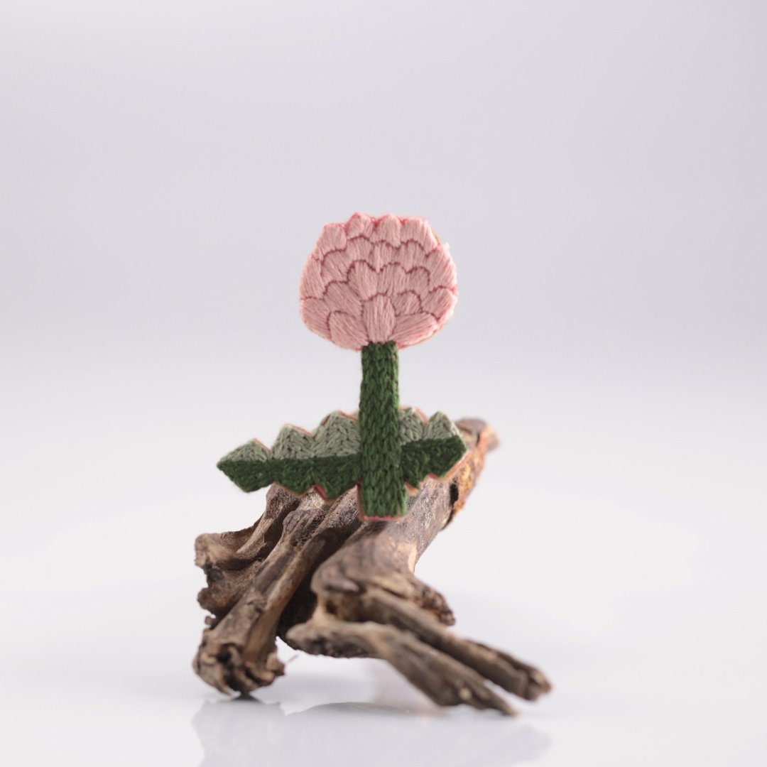 刺绣新手入门・粉花刺绣别针材料包 - 编织/刺绣/羊毛毡/裁缝 - 棉 
