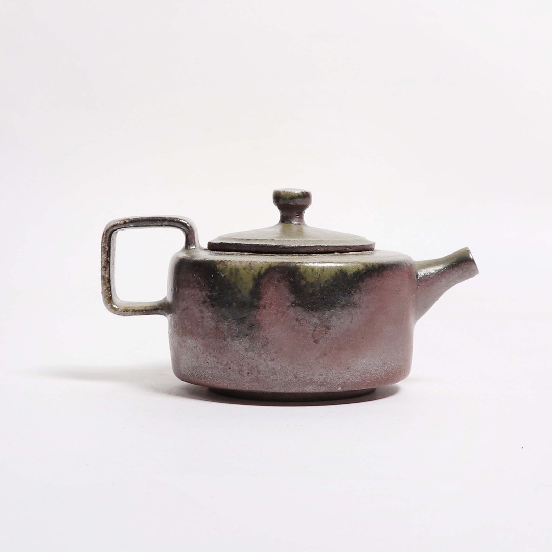 明芽窑 l 柴烧绿灰方把壶 - 茶具/茶杯 - 陶 咖啡色