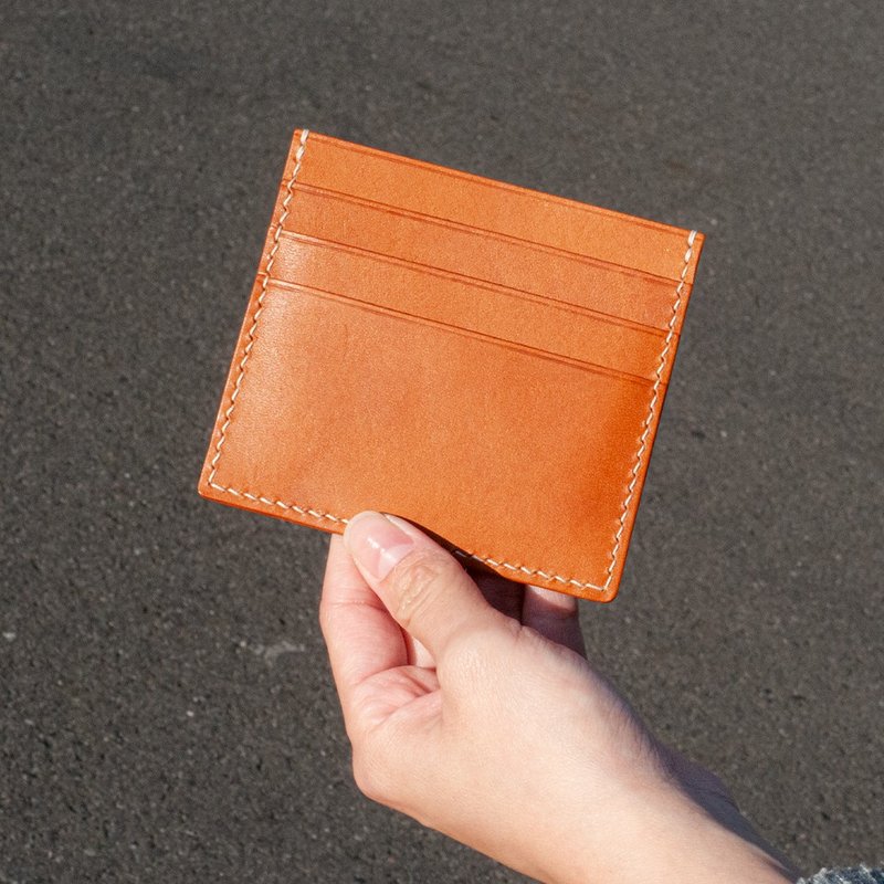 【QueeniQue】名片夹/卡片夹/植鞣皮革 (三色) - 名片夹/名片盒 - 真皮 多色