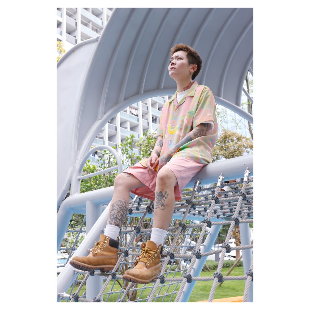 清新慵懒度假花卉人造丝短袖夏威夷衬衫【阳光花园】 - 男装衬衫 - 其他人造纤维 粉红色