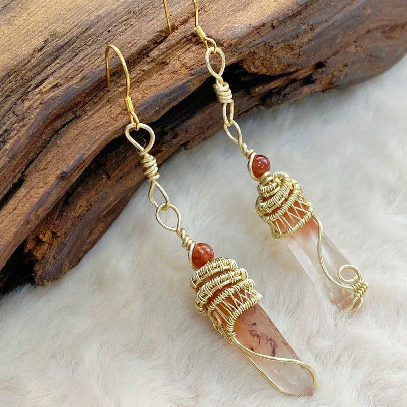 【天然红兔毛】透体水晶原石耳饰 / 招财小物 - 耳环/耳夹 - 宝石 红色