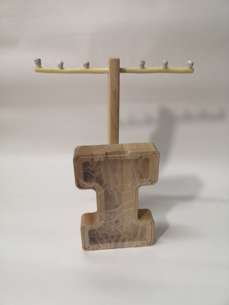 - I -存钱筒饰品架 项链架 耳环架 戒指收纳展示架 首饰架 钥匙架 - 收纳用品 - 木头 卡其色