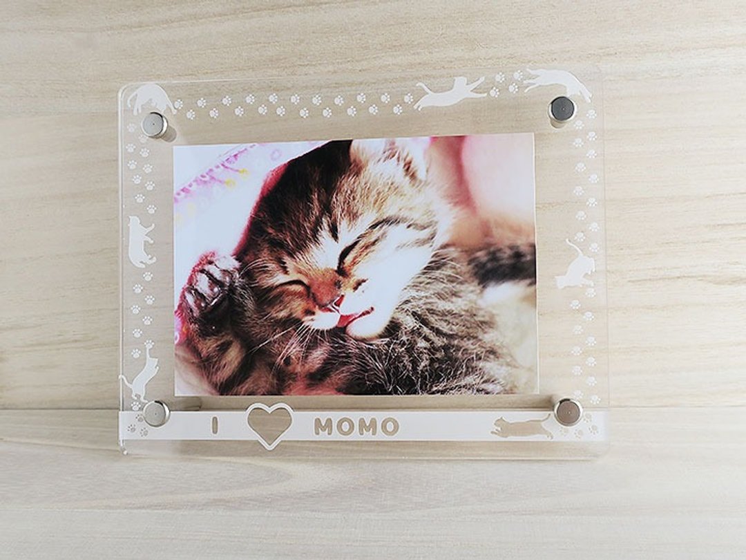 Carefree cat and paws Footprints Photo frame L size Gift wrapping Christmas Gift - 画框/相框 - 其他材质 白色