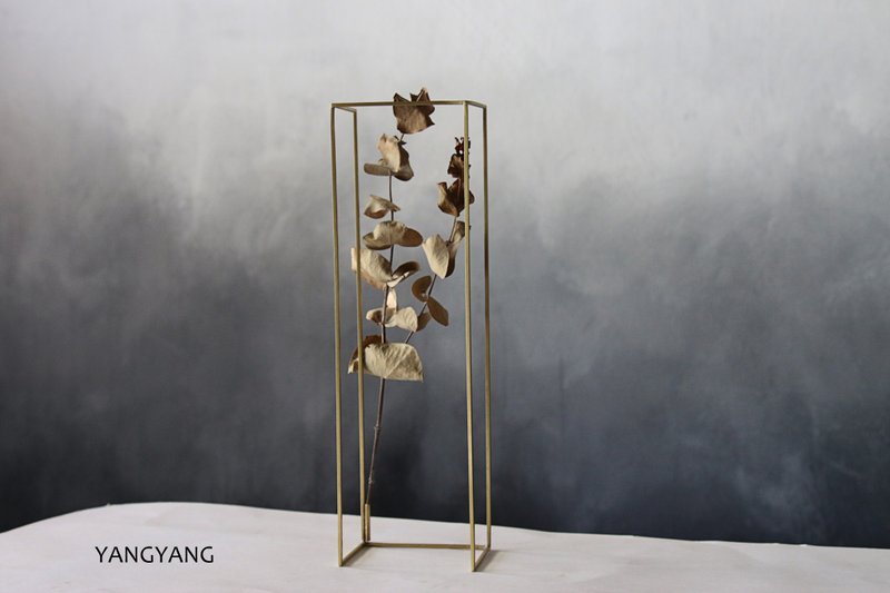 黄铜花器 单枝花 - 植栽/盆栽 - 纸 