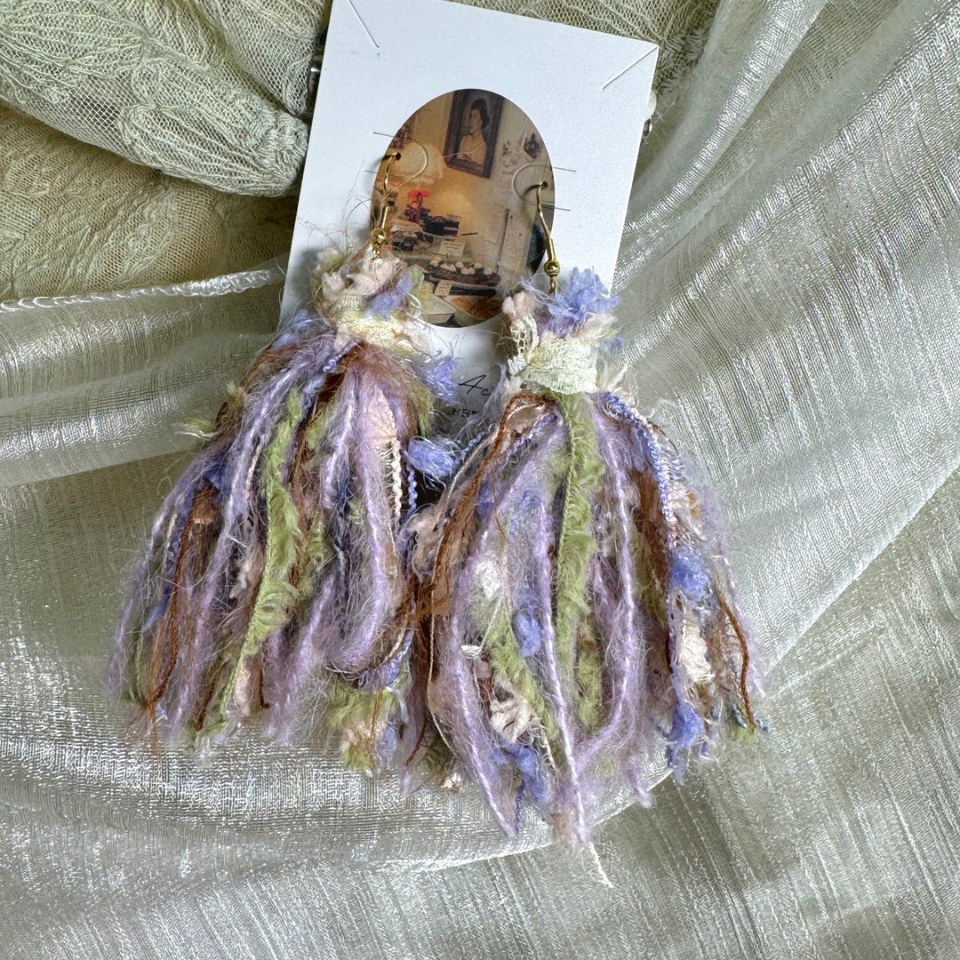 MUMU 薄荷巧克力流苏耳勾式耳环 925银针 HAND MADE - 耳环/耳夹 - 棉 