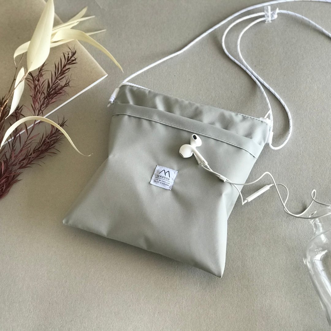 ice grey / nylon sacoche / shoulder bag / lightweight - 侧背包/斜挎包 - 尼龙 灰色