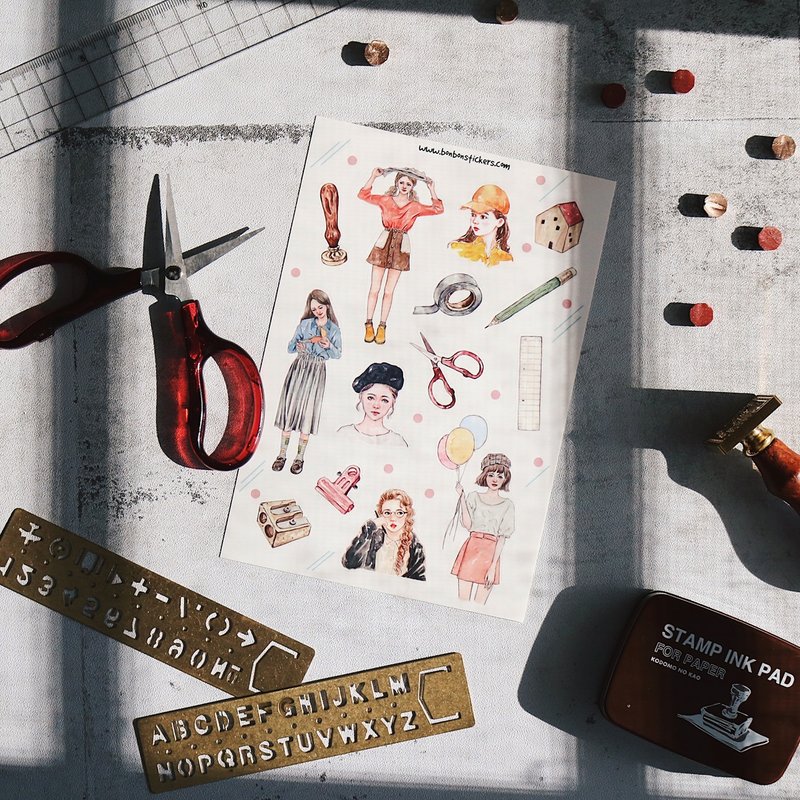 雾膜割型贴纸 - 女孩与文具 - 贴纸 - 纸 