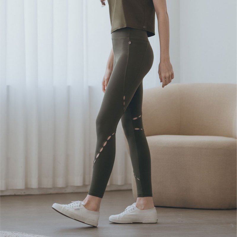 【MACACA】初心 YOGI 口袋九分裤 - AKE7412 森林绿 - 女装运动裤 - 尼龙 绿色