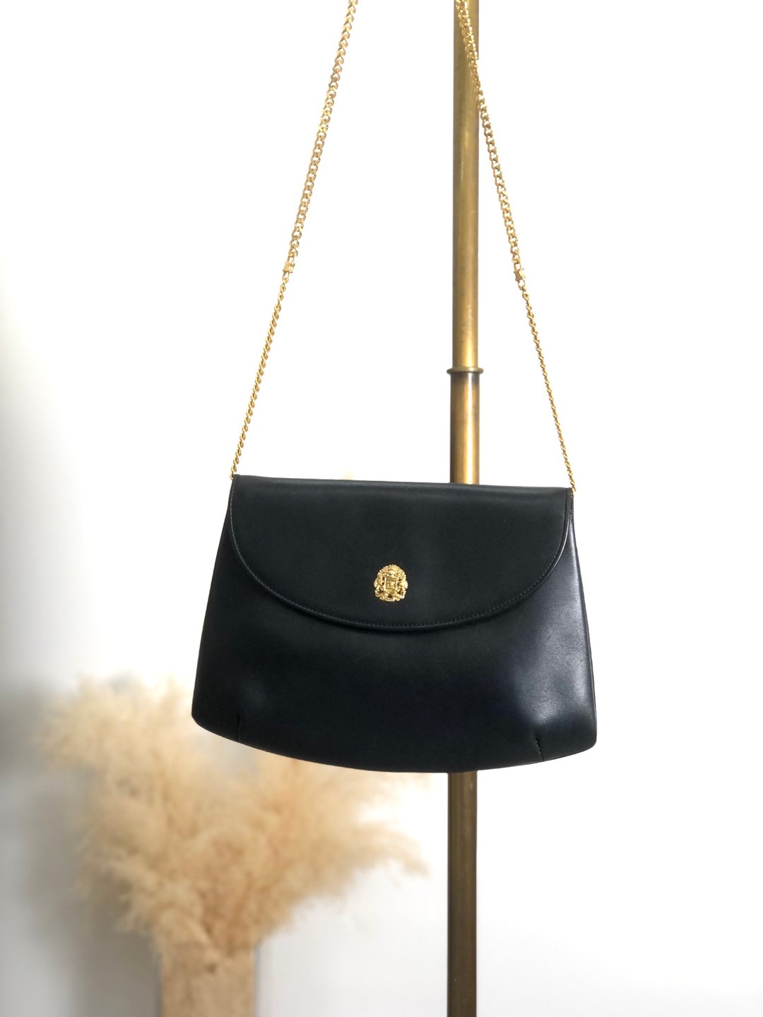 【 日本直送 名牌中古包 】CELINE  સૅલિન 侧背包 黑色 徽章 标志 皮革 链条 vintage 复古 hp4pbe - 侧背包/斜挎包 - 真皮 黑色