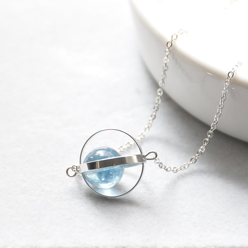 蓝蓝星球。宇宙。银环。蓝水晶。项链 Blue Blue Planet。Galaxy。Sliver Ring。Kyanite。Necklace。生日礼物。闺蜜礼物。姐妹礼物 - 颈链 - 宝石 蓝色