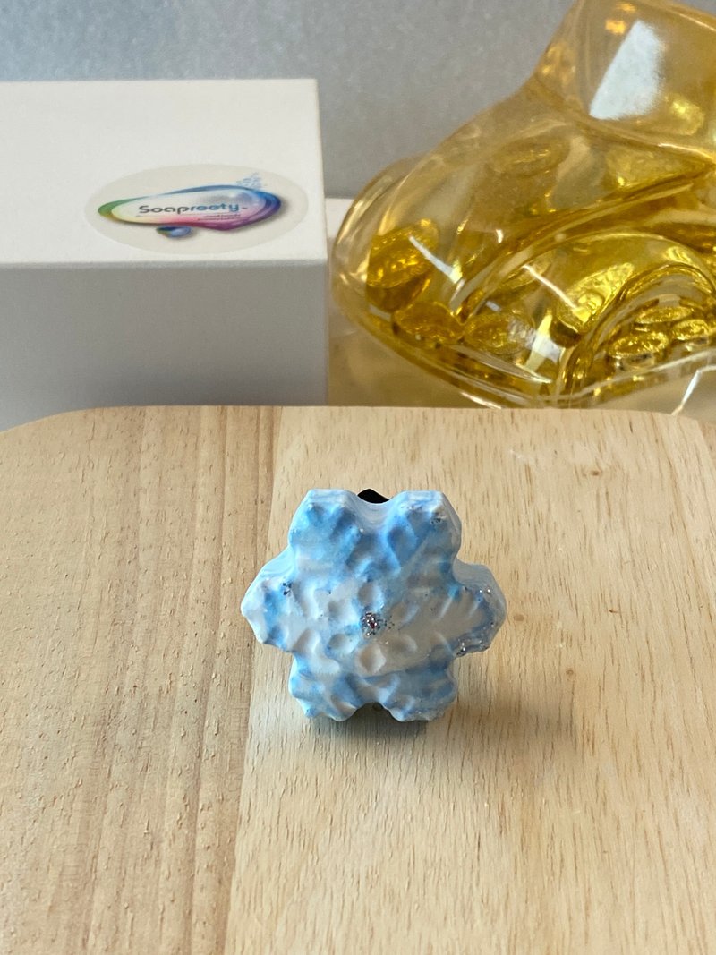 车用雪花扩香石 Car kit snowflake aroma stone - 香薰/精油/线香 - 其他材质 蓝色