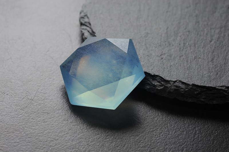 海蓝宝大卫星 开运/招财/防小人 - 摆饰 - 半宝石 