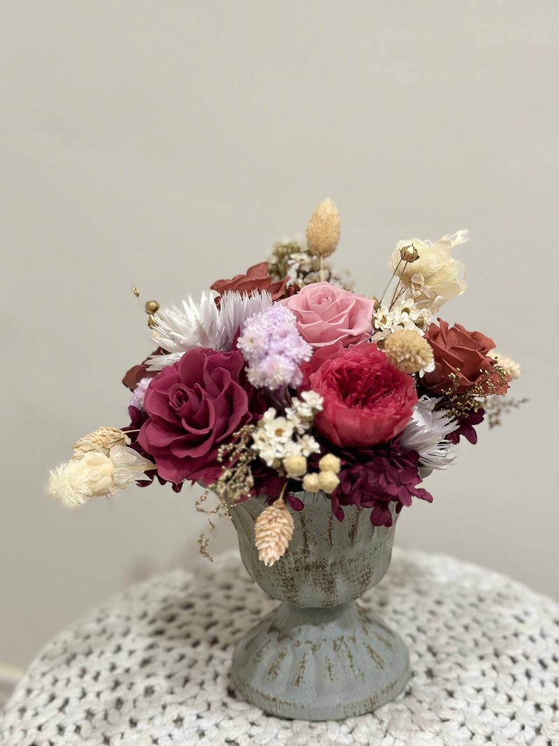 高贵优雅永生花盆花 复古红 开幕花礼 毕业礼物 情人节送礼 - 干燥花/捧花 - 植物．花 红色