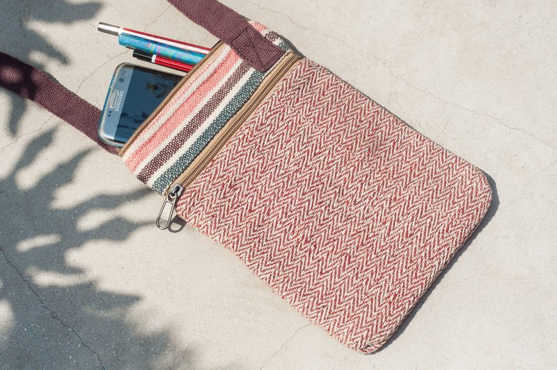 天然棉麻收纳包/民族风零钱包/相机包/手机包/卡夹/斜背包-草莓酱 - 侧背包/斜挎包 - 棉．麻 多色