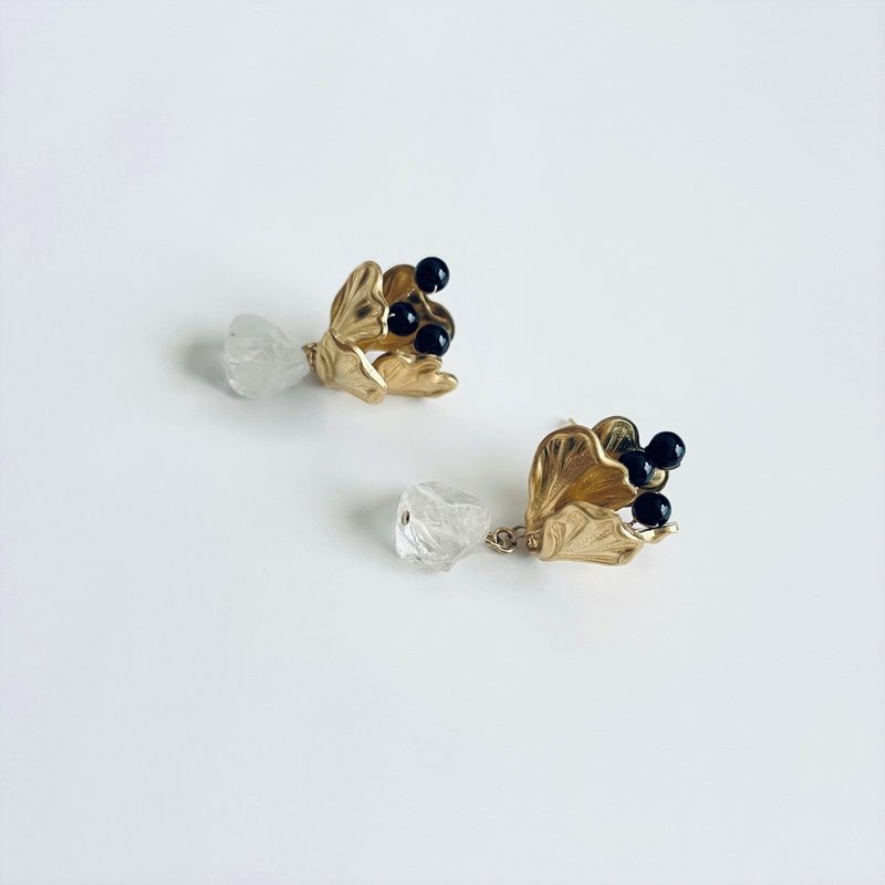 黑珠子和花蕾耳针 - 耳环/耳夹 - 铜/黄铜 金色